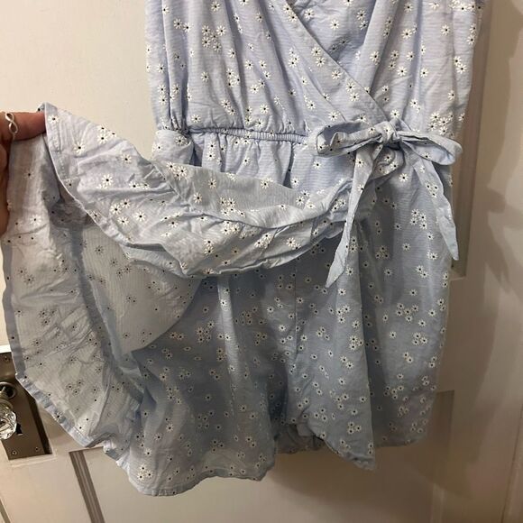 Wild Fable Blue Floral Romper - Picture 2 of 5